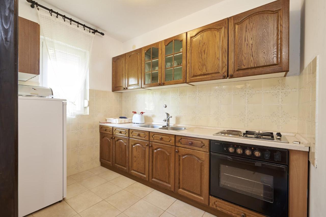 Apartments By The Sea Slatine, Ciovo - 15504 Exterior photo